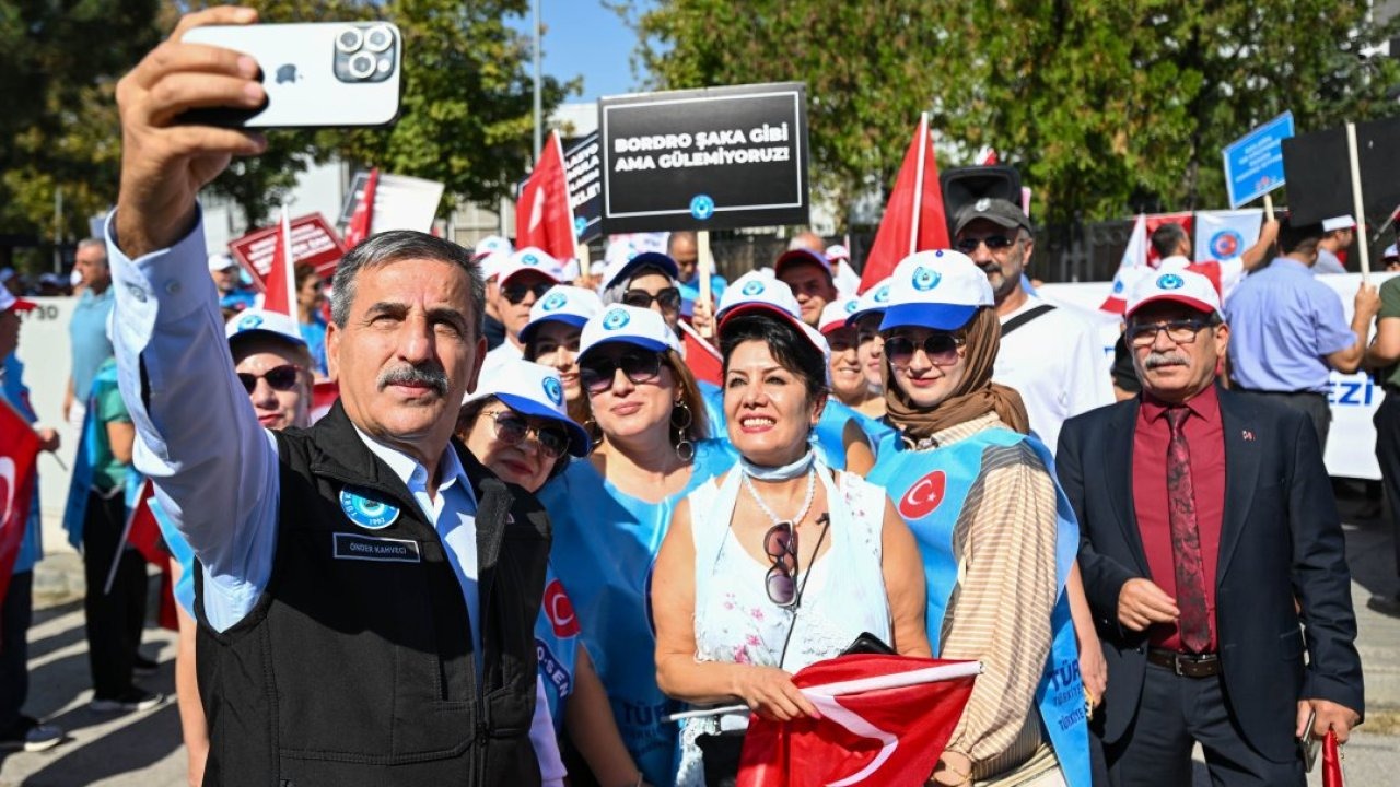 Türkiye Kamu-Sen Genel Başkanı Kahveci&#039;den Türkiye genelinde 1 günlük iş bırakma kararına ilişkin açıklama: