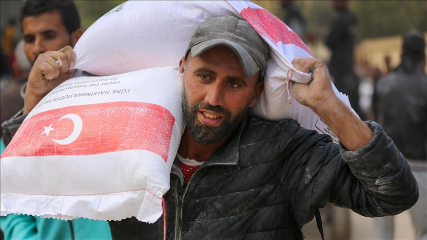 Türkiye&#039;nin yardımları kesintisiz sürüyor