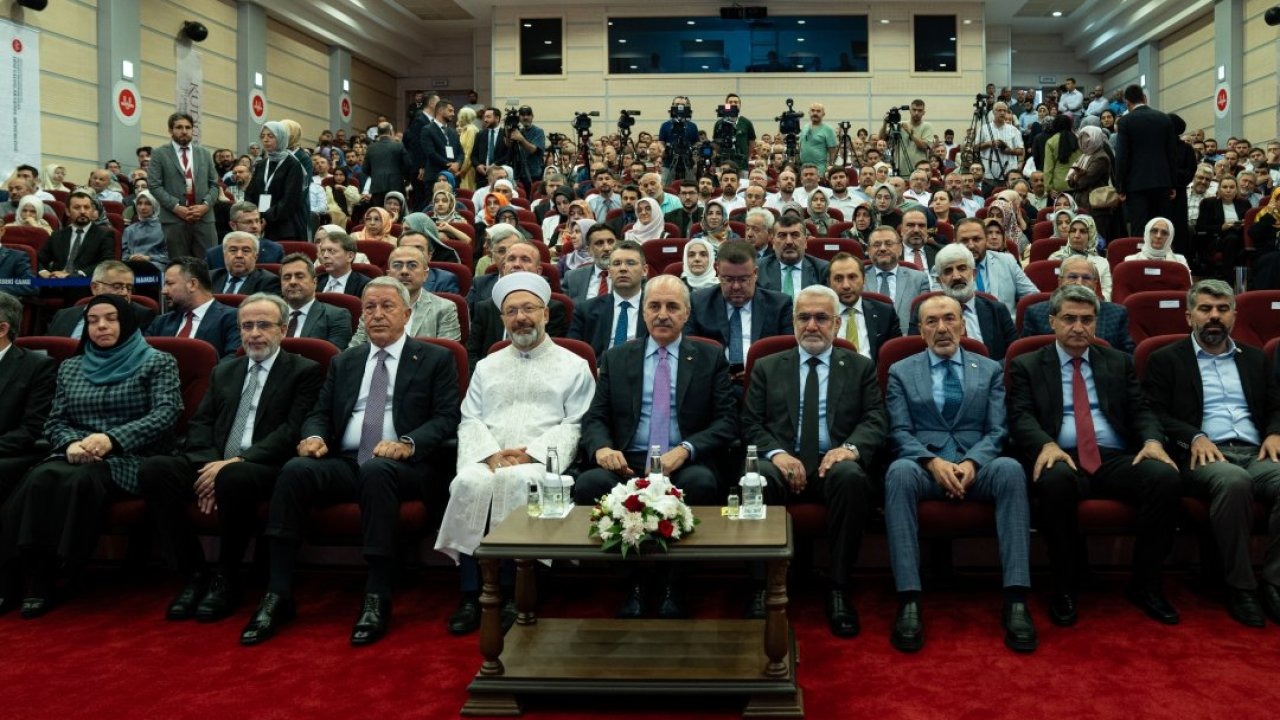 Diyanet İşleri Başkanı Erbaş &quot;Darüsselam Kudüs&quot; eserinin tanıtım programında konuştu: