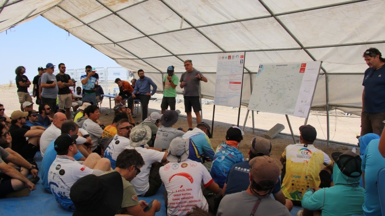 Yamaç Paraşütü Dünya Kupası Aksaray&#039;da devam ediyor