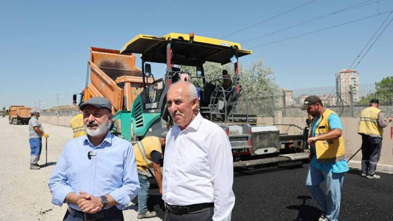 Başkan Çolakbayrakdar Yeni Sanayi Sitesi&#039;ndeki çalışmaları inceledi