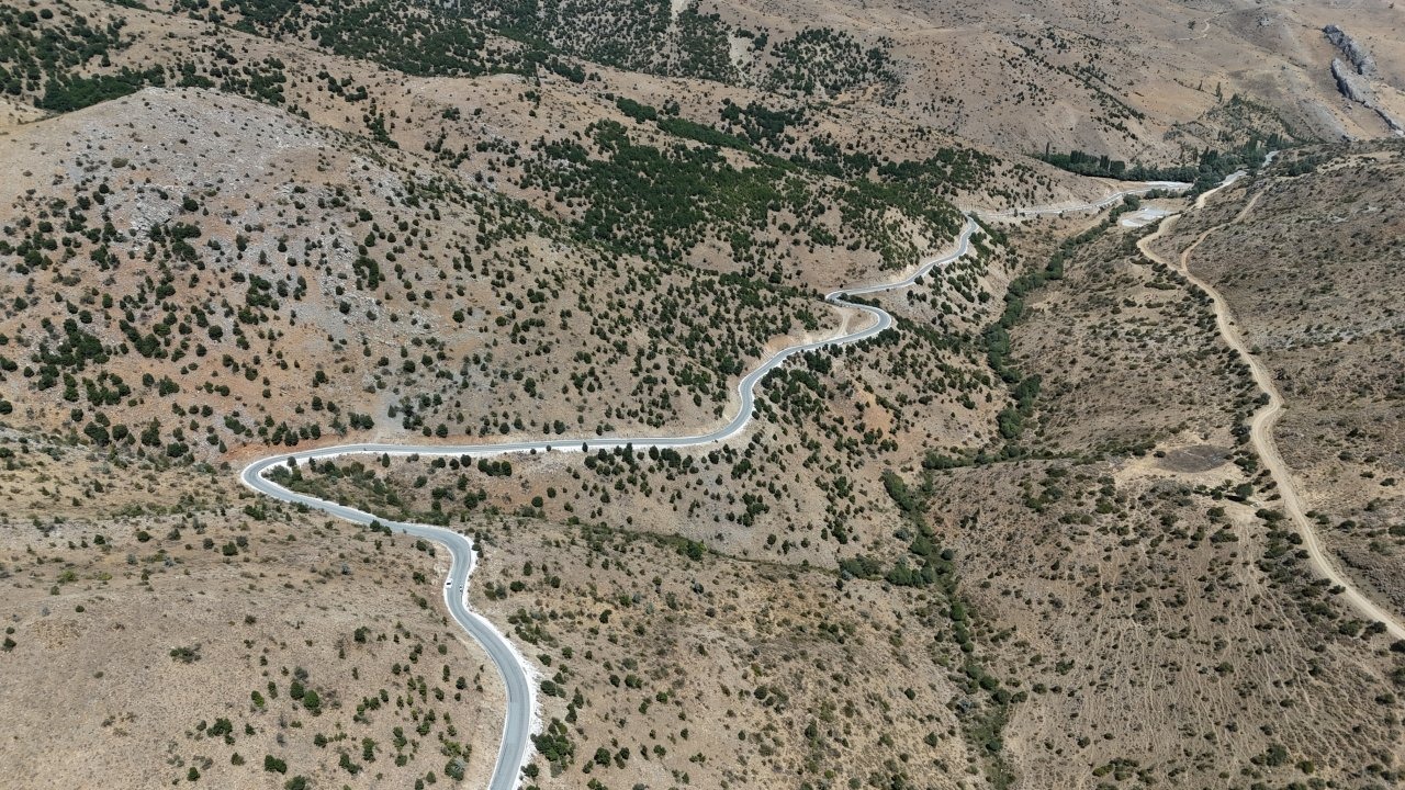 Büyükşehir Belediyesinden Sarız'a 27 milyon liralık ulaşım yatırımı