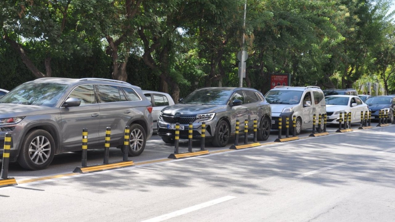 AK Parti Eskişehir İl Başkanı Albayrak'tan Büyükşehir Belediyesine trafik eleştiri