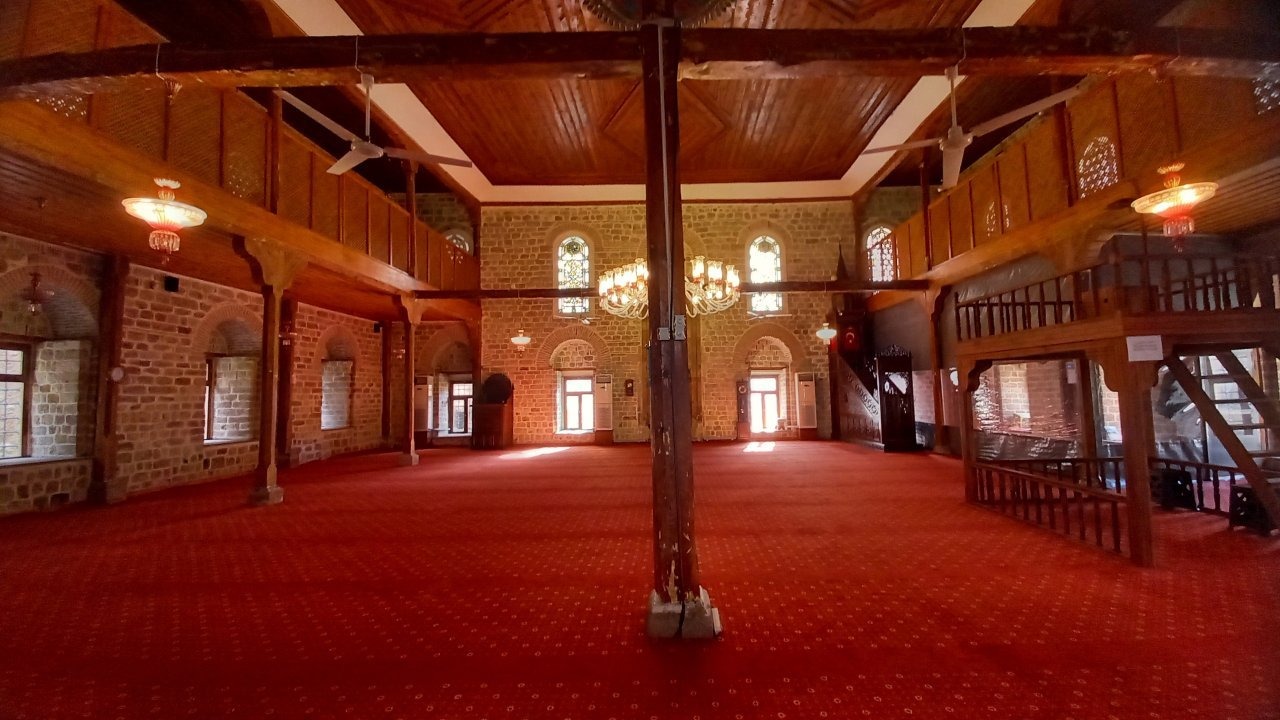 Beypazarı’nda Sultan Alaeddin Camii ilgi görüyor