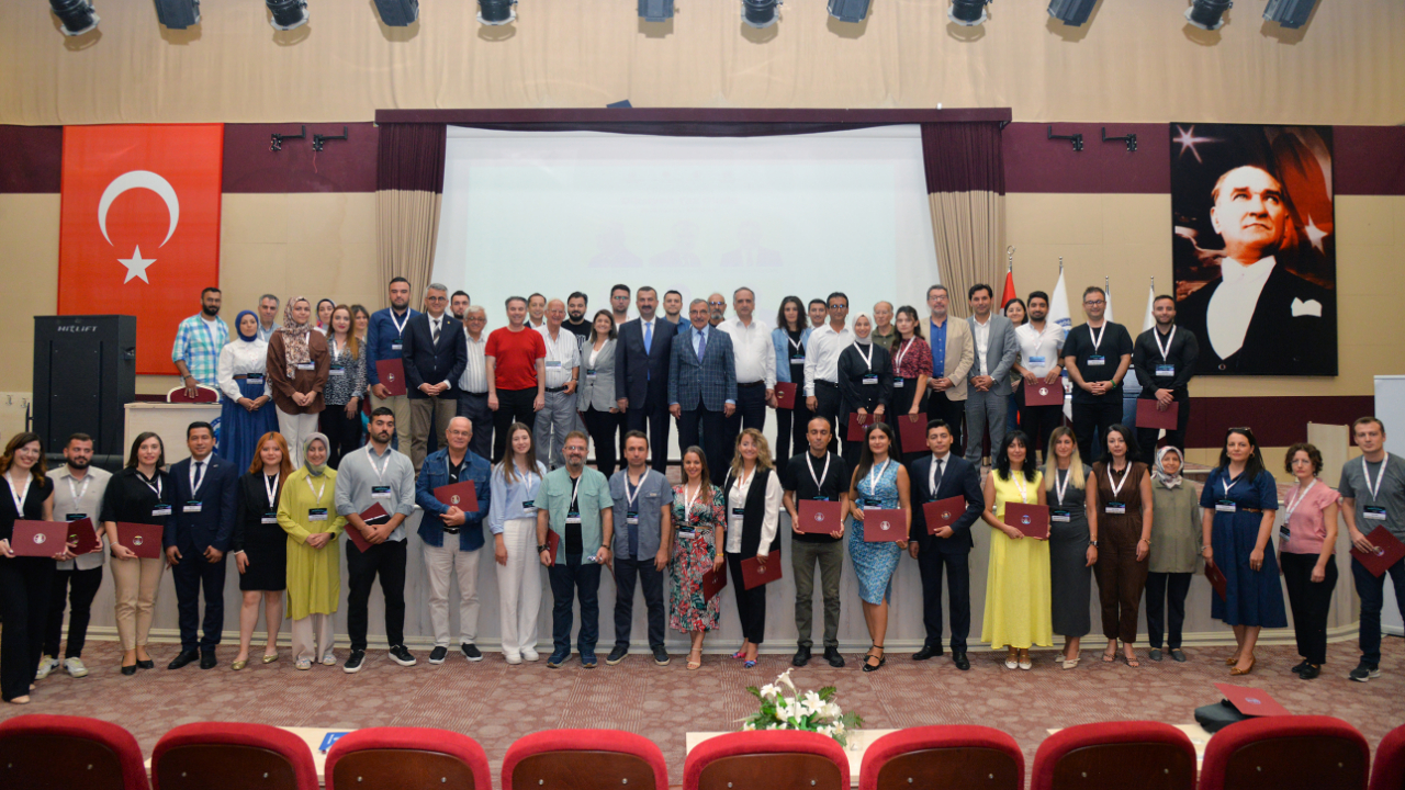 Dilin gücü Karaman&#039;da buluştu