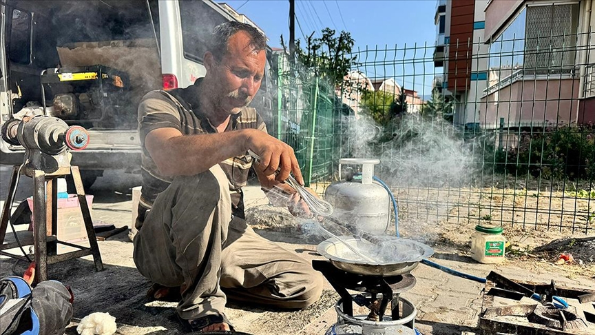 Şehir şehir dolaşıyorlar