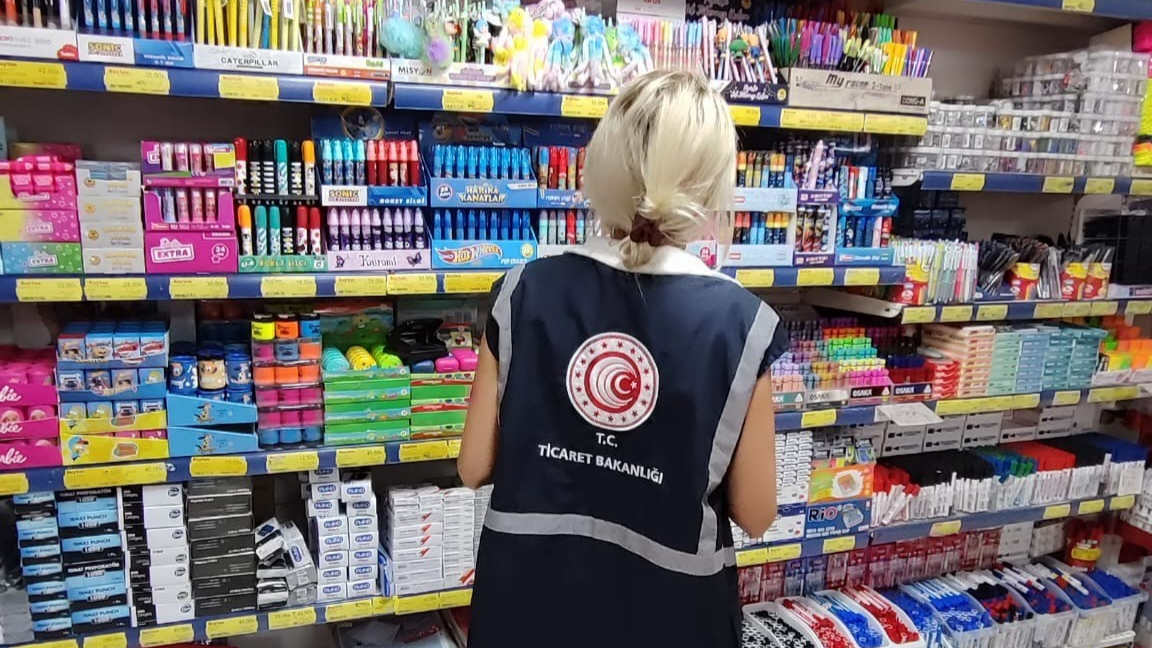 Kırtasiye ve okul kıyafetleri mercek altında