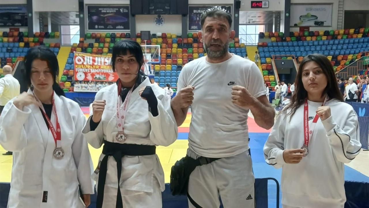 Karamanlı sporculardan 3 madalya