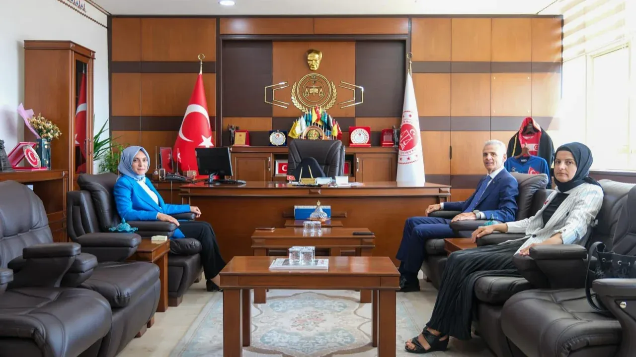 Vali Çiçekli’den Başsavcı Ünver’e ziyaret