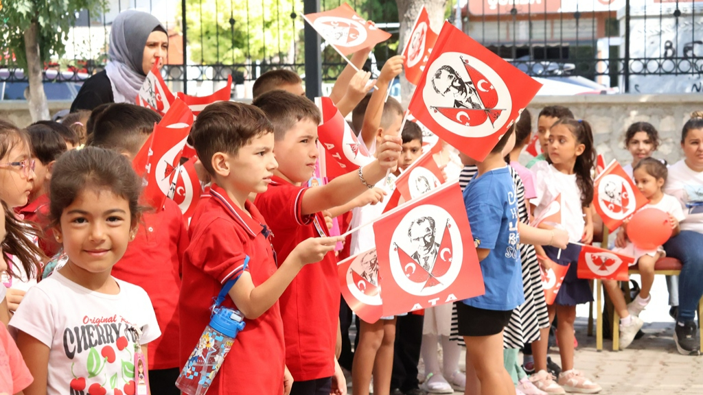 Karaman’da çocuklar doyasıya eğlendi