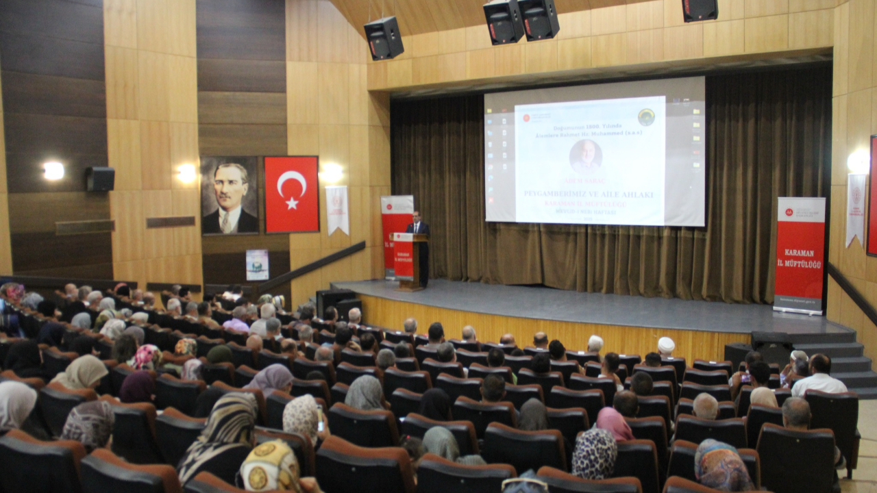 Karaman’da “Peygamberimiz ve aile ahlakı” konferansı