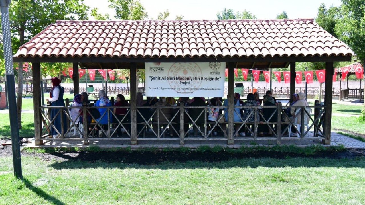 Kırşehir'de şehit aileleri ve gaziler bahar şenliği pikniğinde buluştu