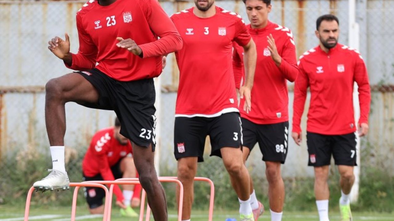 Sivasspor, Sarıyer maçı hazırlıklarını sürdürdü