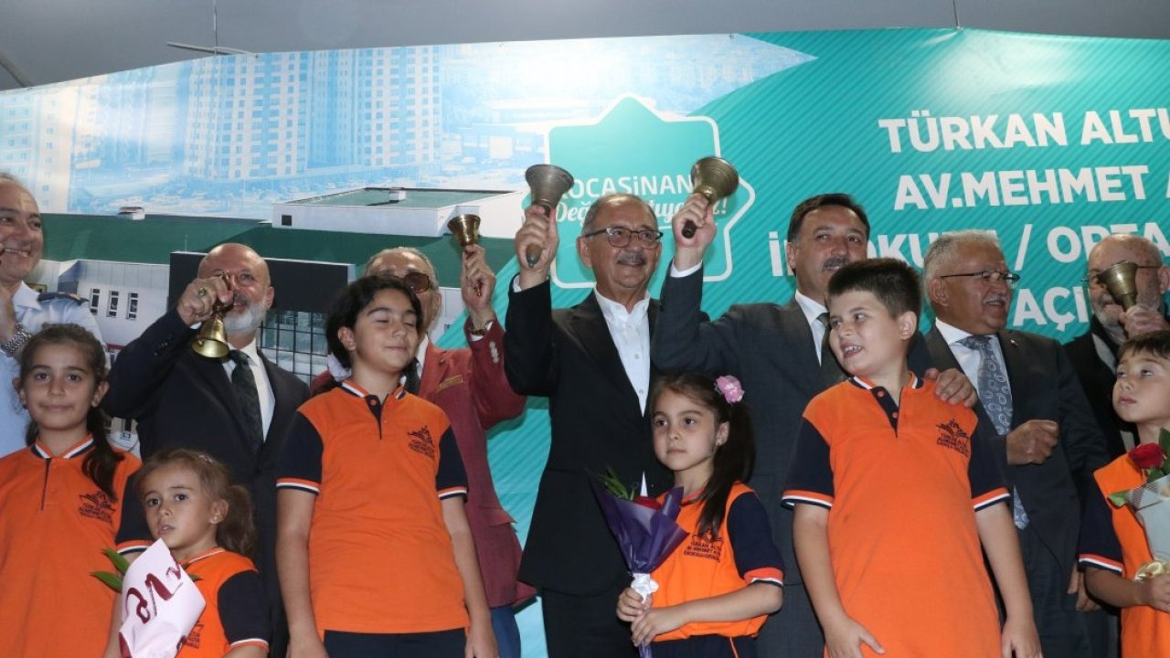 Kayseri'de hayırsever tarafından yaptırılan okulda ilk ders zili çaldı