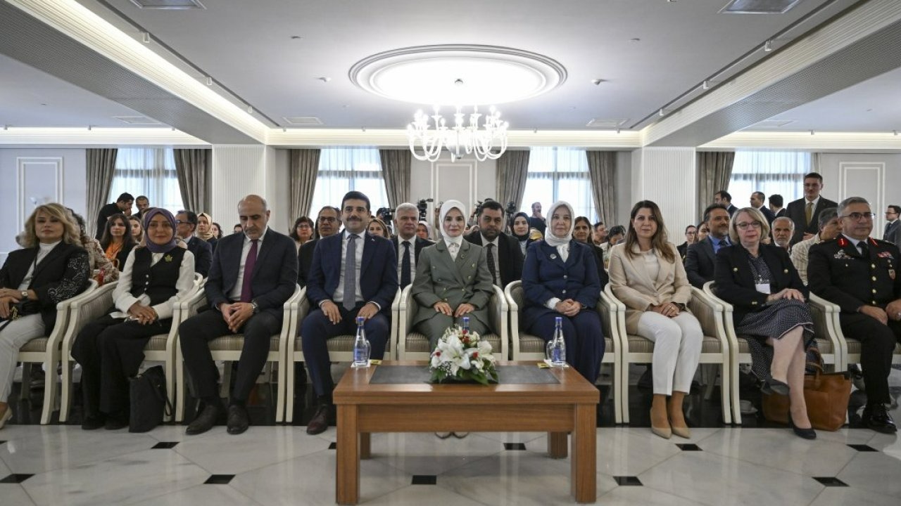 Bakan Göktaş, Kadına Yönelik Şiddetle Mücadele Toplantısı'nda konuştu: