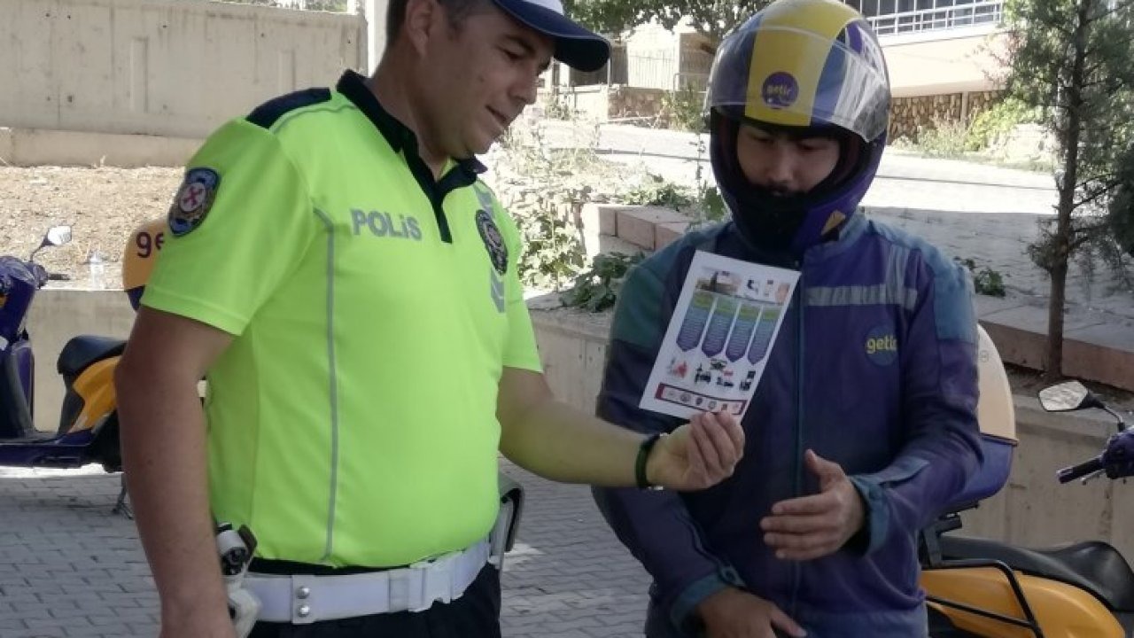 Kırşehir'de polis motorlu kuryeleri bilgilendirdi