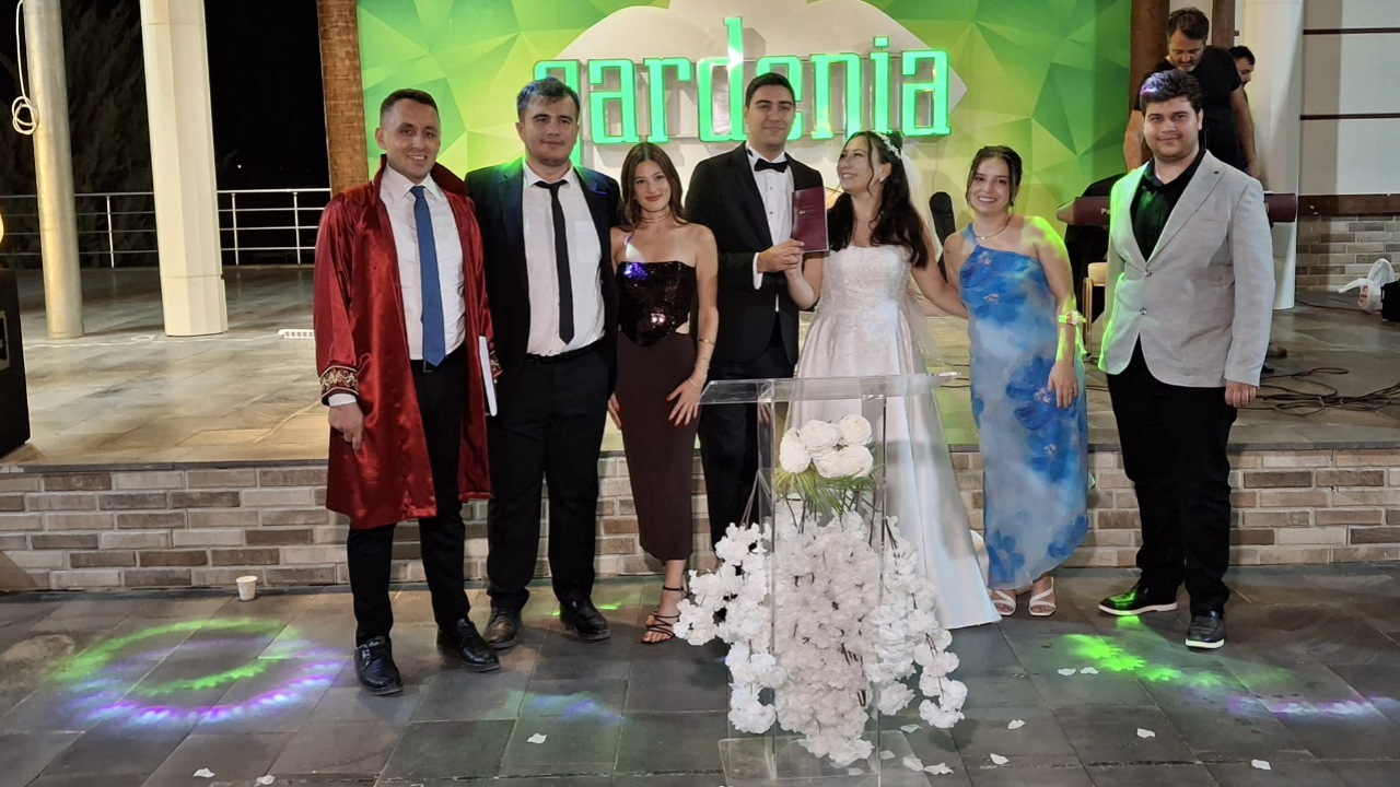 Seray &amp; Alpcan Dünyaevine Girdi