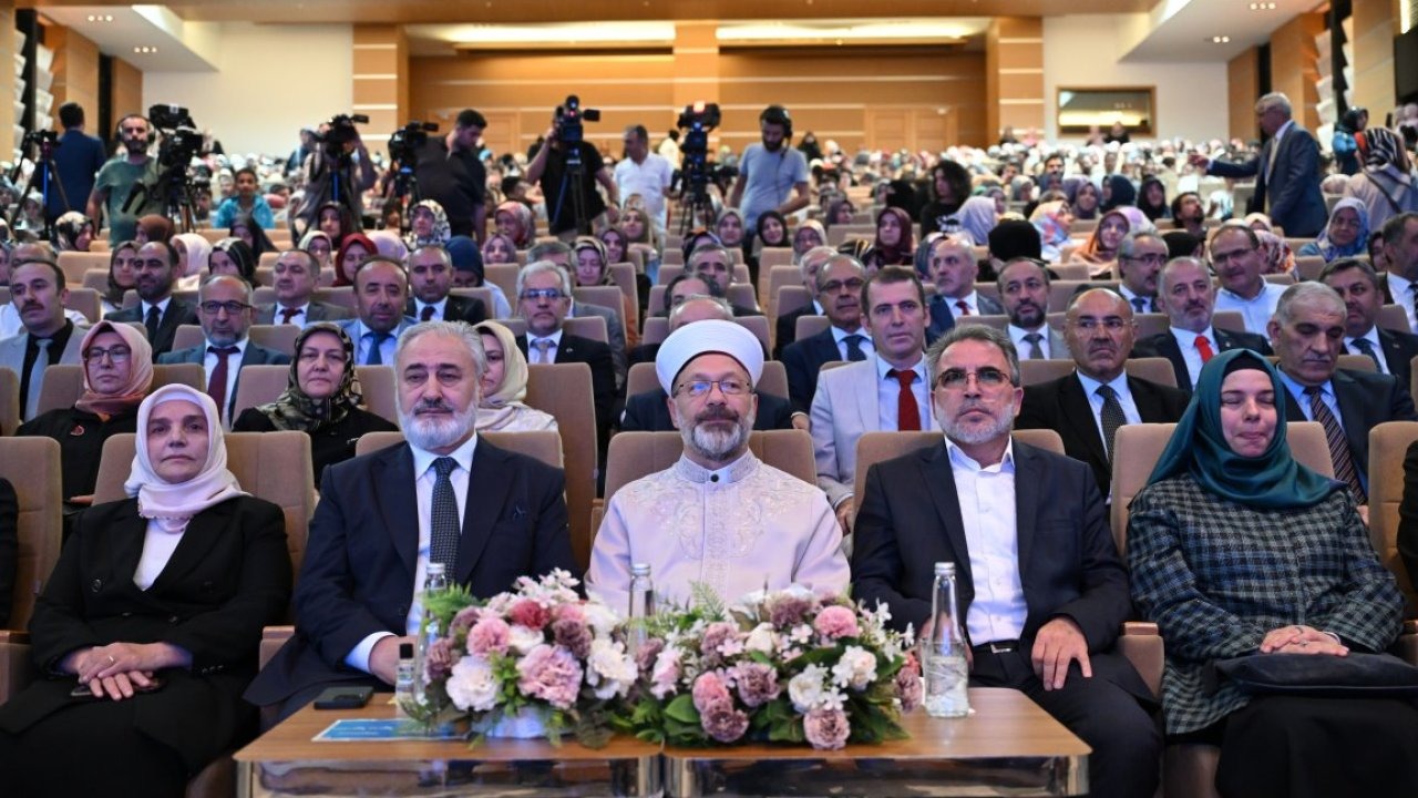 Diyanet İşleri Başkanı Erbaş, Kur&#039;an Kursları Açılış Programı&#039;nda konuştu: