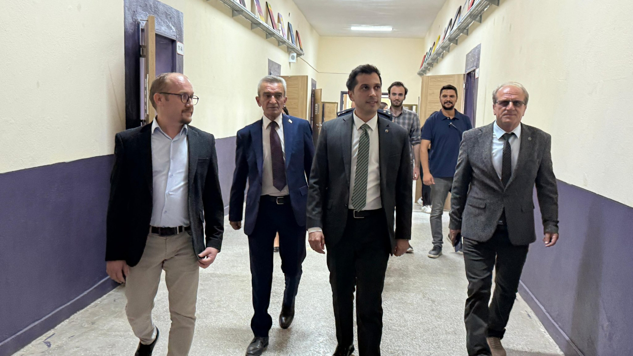 Kaymakam Almalı’dan okul ziyareti