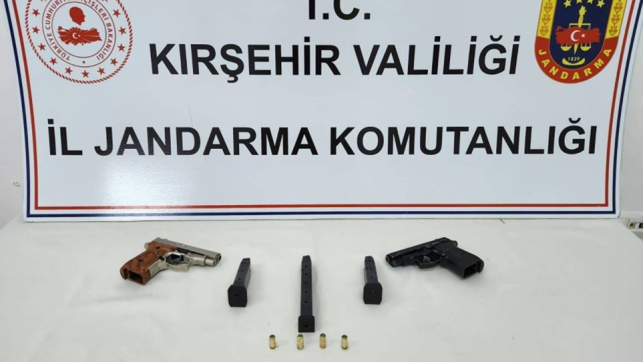 Kırşehir'de ruhsatsız tabanca taşıyan 2 şüpheliye idari para cezası