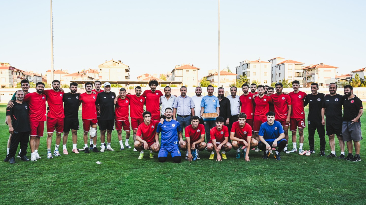 Karaman FK dört cephede