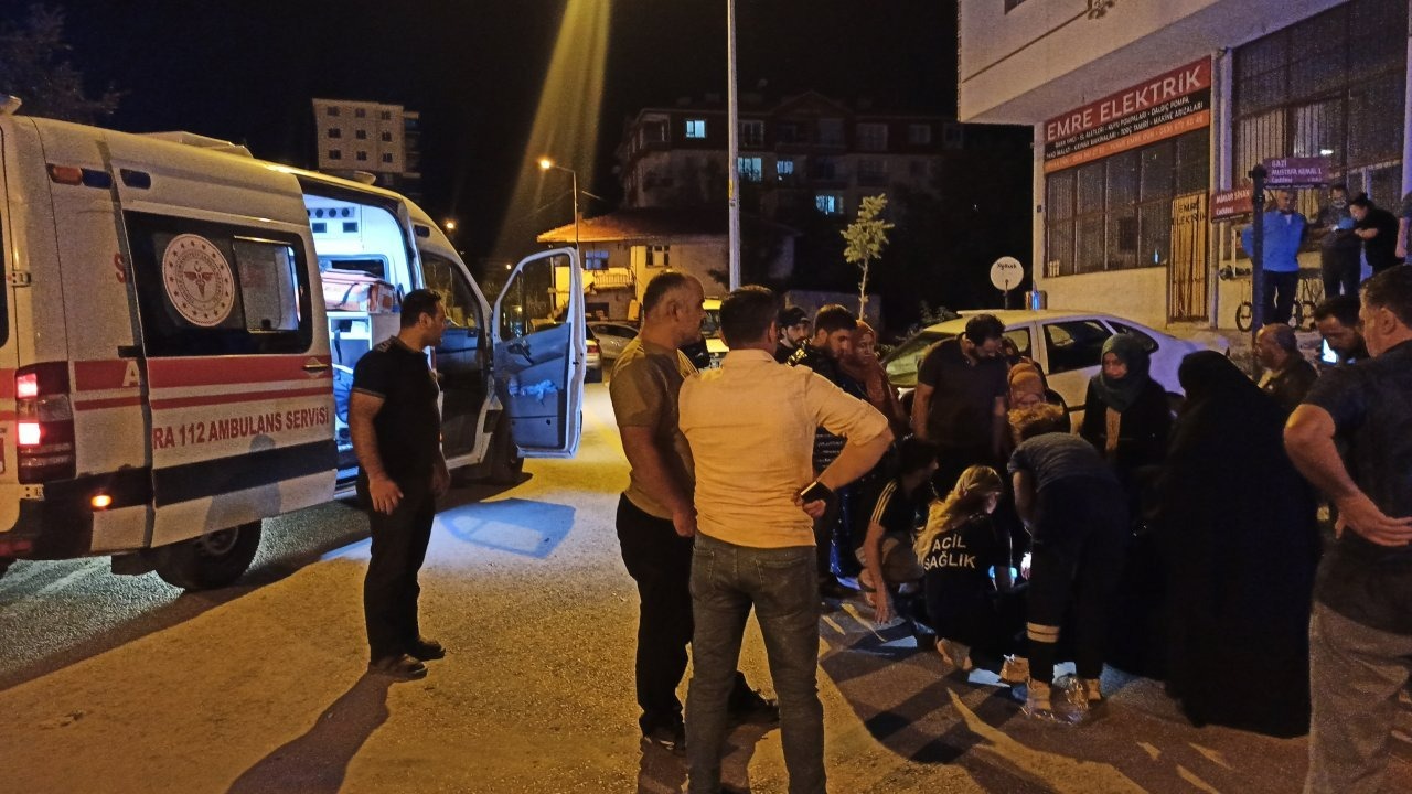 Kahramankazan'da otomobilin çarptığı motosikletteki 3 kişi yaralandı