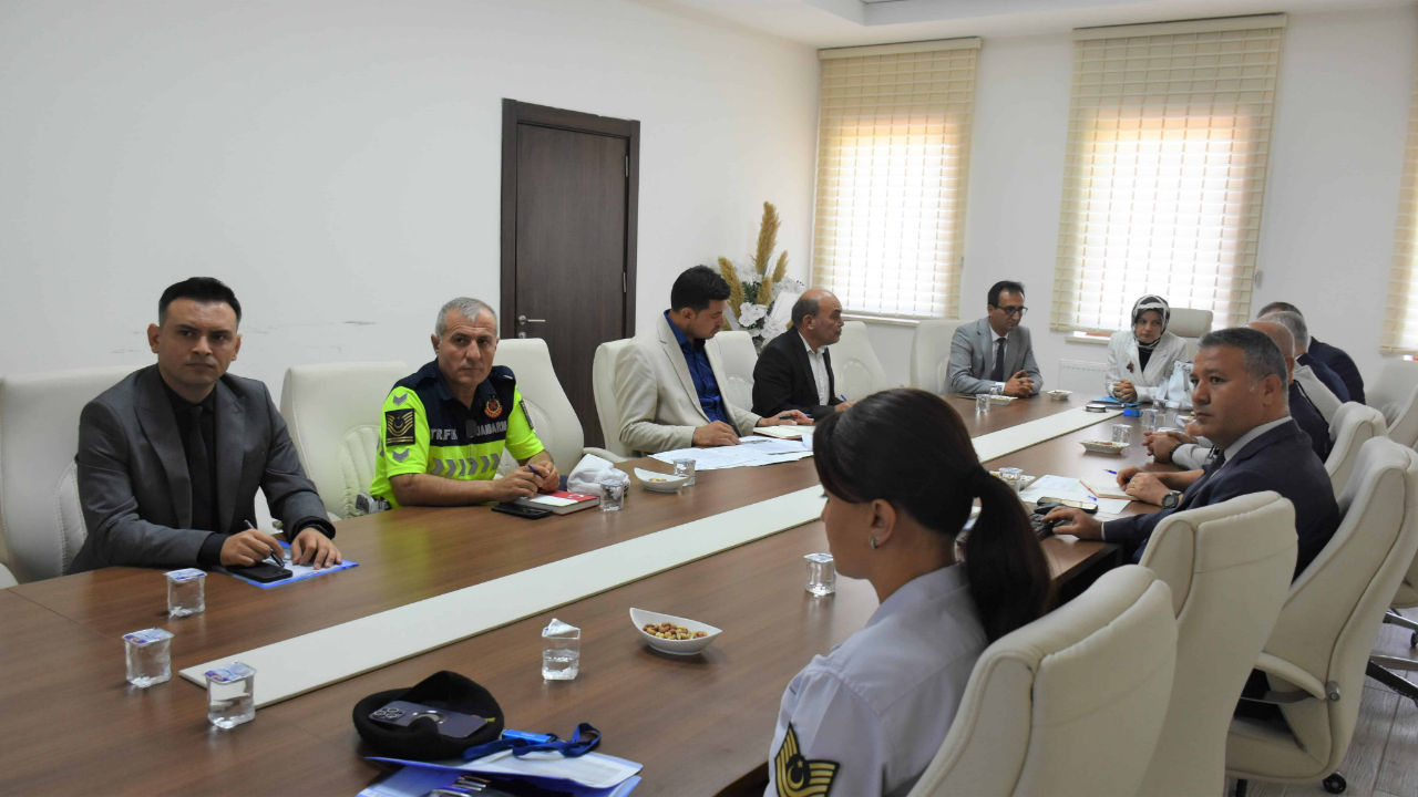 Okullarda güvenlik tedbirleri masaya yatırıldı