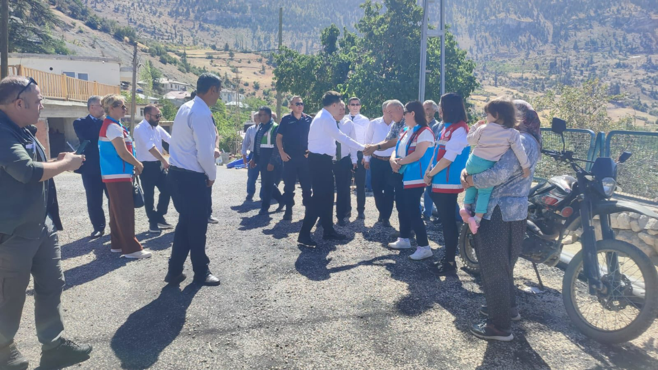 Kaymakam Almalı Ardıçkaya’da