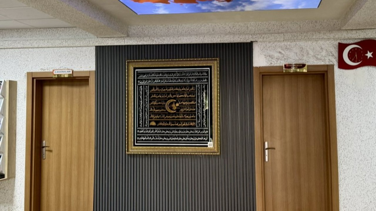 "Ahi Sancağı" 7 ay süren hassas çalışmayla cama işlendi