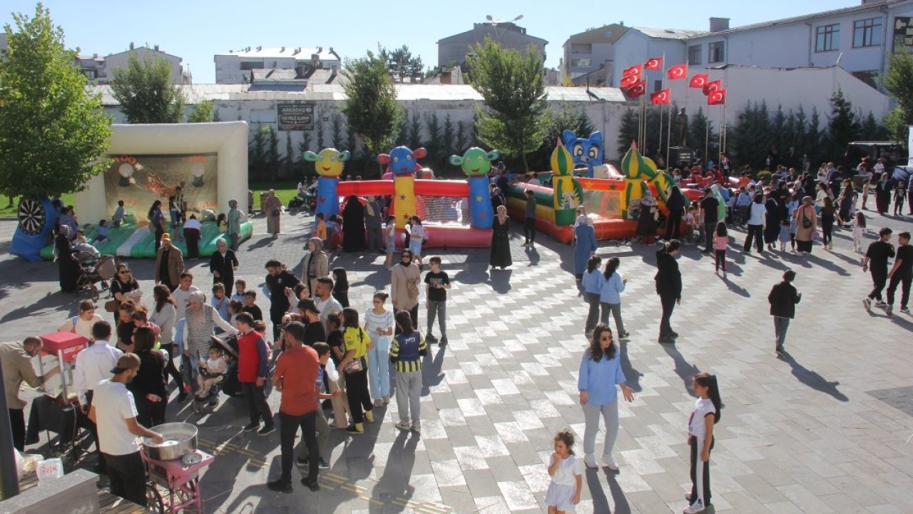 Zara&#039;da çocuk şenliği düzenlendi
