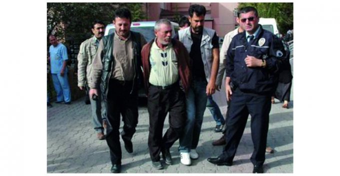 ÇİFTE CİNAYETE 4 GÖZALTI