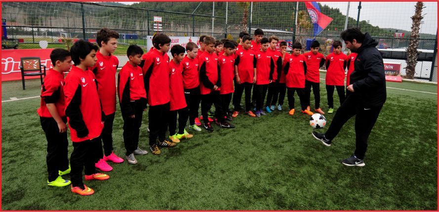 TFF - ÜLKER ELİT ERKEK FUTBOL KÖYÜ BAŞLADI