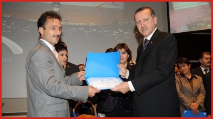 AK PARTİYE HANGİ BAŞKANLAR GEÇECEK ?