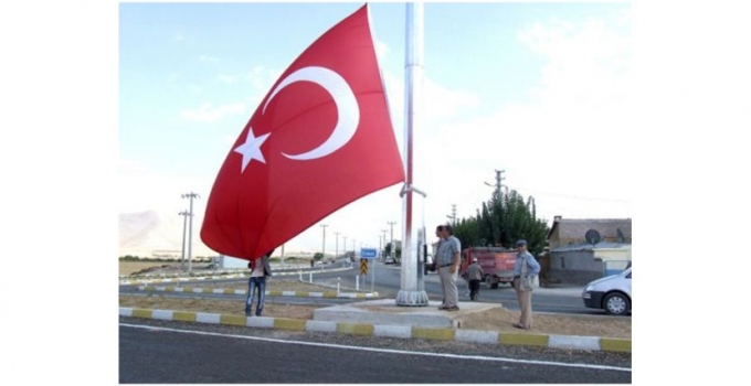 Ayrancı\&#039;ya Dev Türk Bayrağı