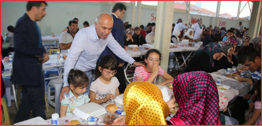 İFTAR SOFRALARINA BÜYÜK İLGİ