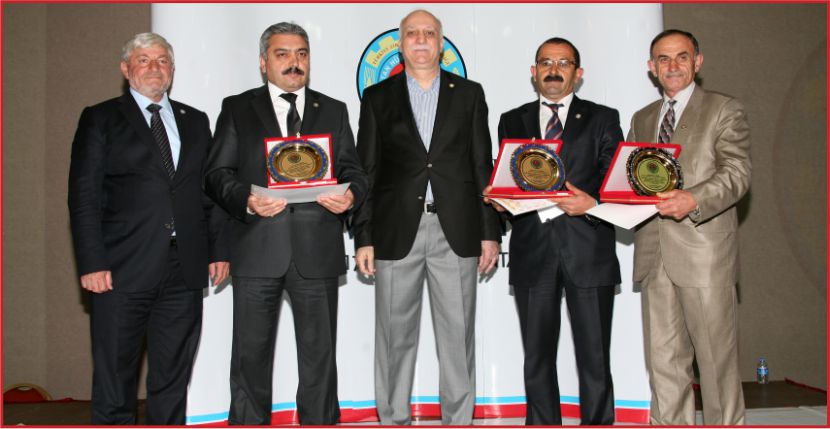 “KARAMAN ÖRNEK TEŞKİL EDİYOR”