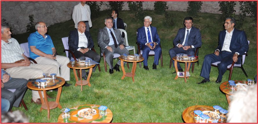 “KARAMAN DEVRİM YAPAR”