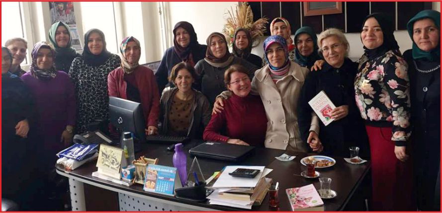 “KİTAPLAR TOZLU KALMASIN”