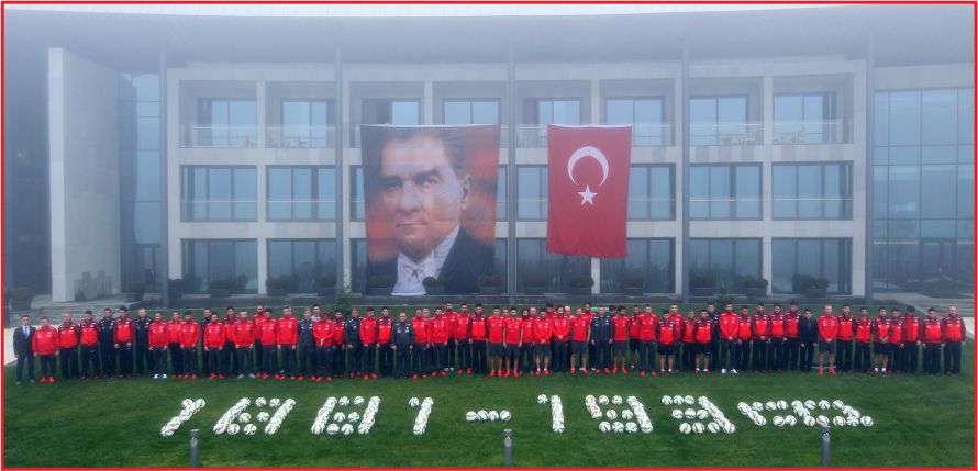 A VE ÜMİT MİLLİ TAKIM, ATATÜRK'Ü ANDI