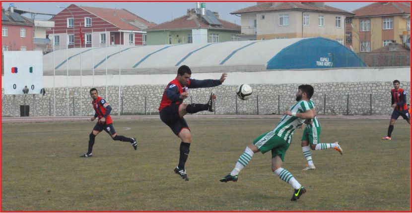 İLK YARI PERDESİ KAPANIYOR !