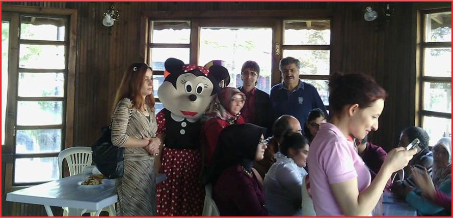 ENGELLİ MECLİSİNDE BAYRAMLAŞMA