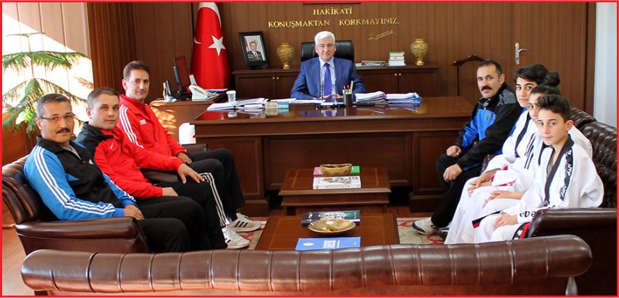 ŞAMPİYONLARA ALTIN