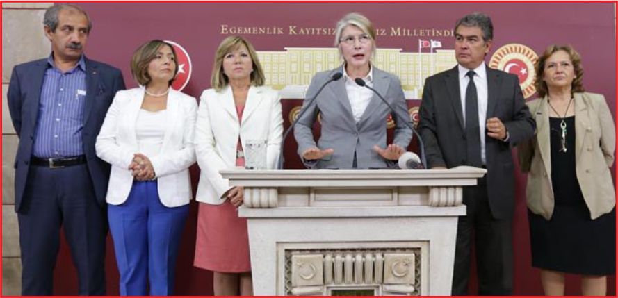 CHP'DE İSTİFA ÇAĞRISI