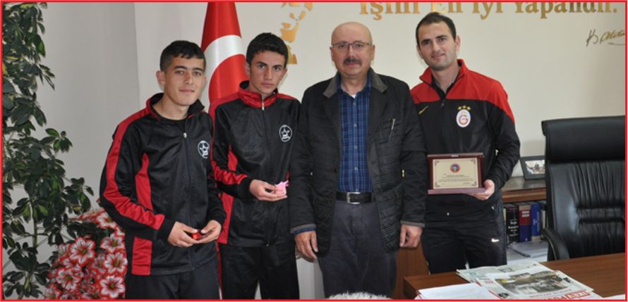 SAMUR, ŞAMPİYONLARI ÖDÜLLENDİRDİ