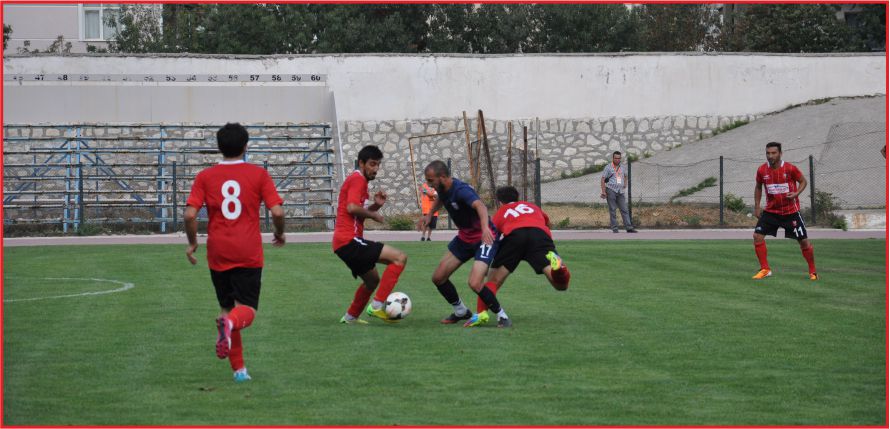 CEYHANSPOR ZİRVEDE !