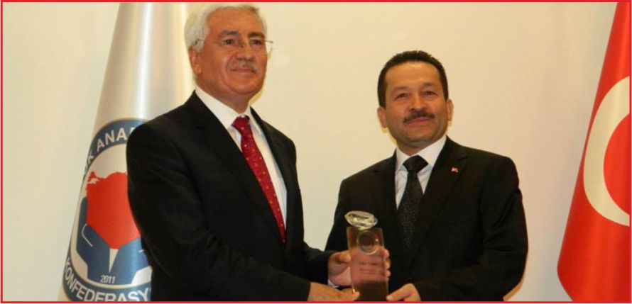 VALİ MURAT KOCA&#039;YA \&quot;YILIN VALİSİ&quot; ÖDÜLÜ