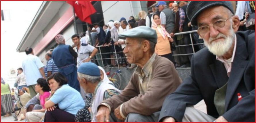 EMEKLİLER  MAAŞLARI ZAMLI ALACAK