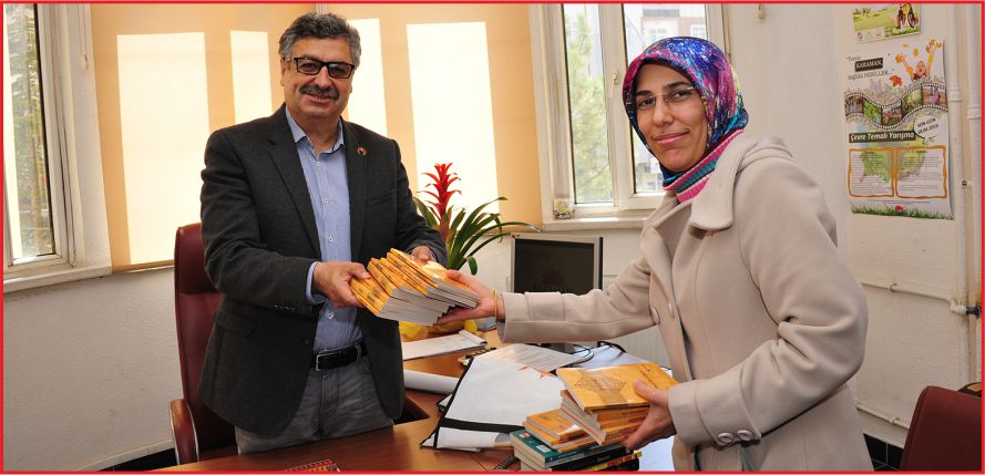 AK KADINLARDAN “KÜTÜPHANE DURAKLAR”A DESTEK