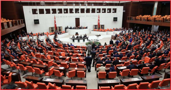 19 YIL SONRA 8 PARTİ MECLİS’E GİRMİŞ OLDU