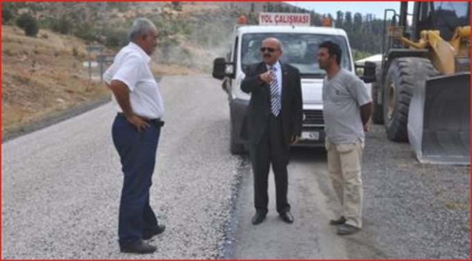 SARIVELİLER\&#039;DE BOZUK YOLLAR ONARILIYOR